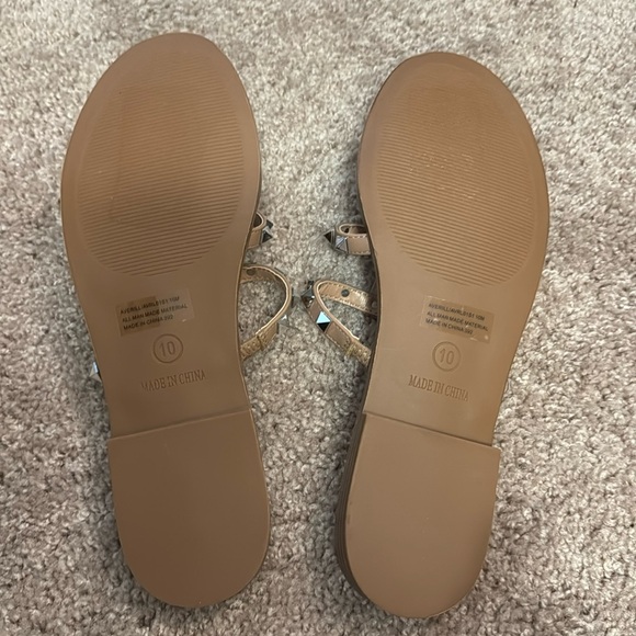 Steve Madden Averill Sandals Size 10 Color Tan Silver - Picture 5 of 10